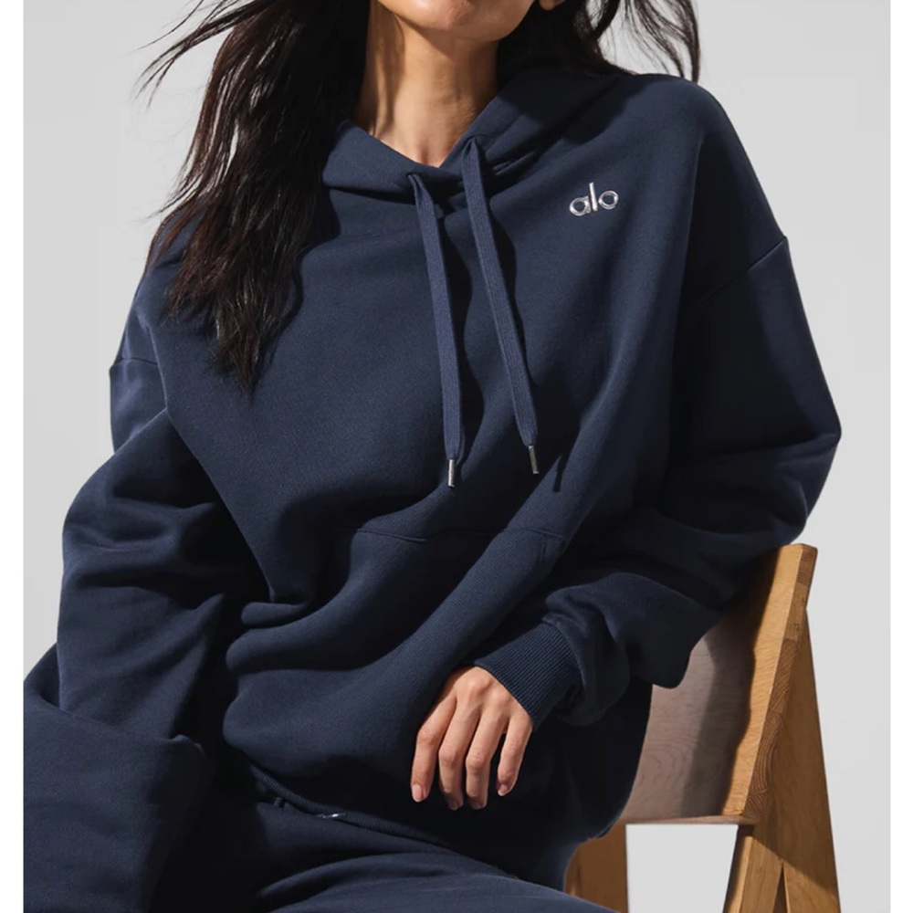 ALO Yoga Deep Blue Women's Sweatshirt